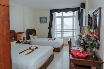 hung long harbour hotel