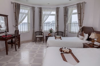 hung long harbour hotel
