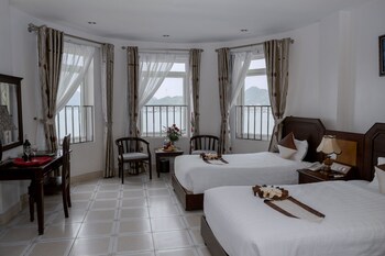 hung long harbour hotel