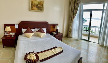 hung long harbour hotel