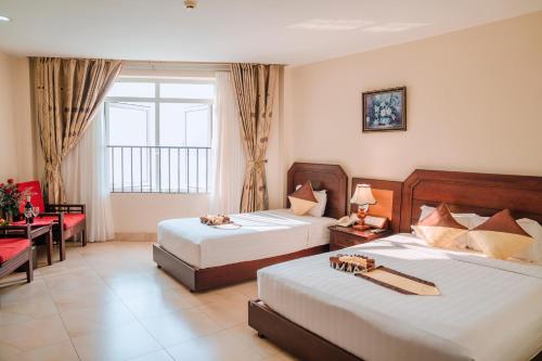 hung long harbour hotel