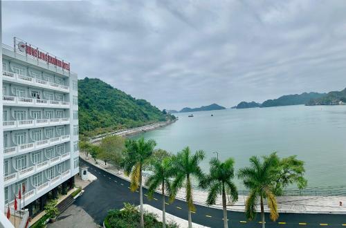 hung long harbour hotel