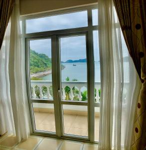 hung long harbour hotel