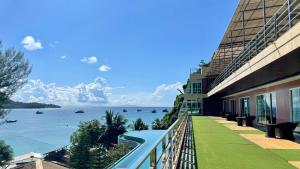 Phi Phi Cliff Beach Resort,Ko Phi Phi Don>>Ko Phi Phi,4 star