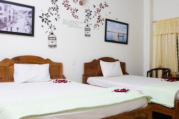 lucky house hotel