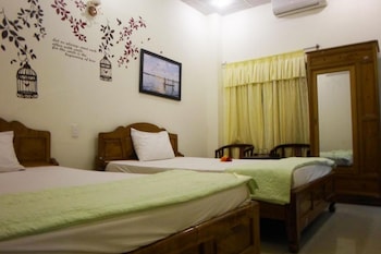 lucky house hotel