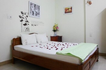 lucky house hotel