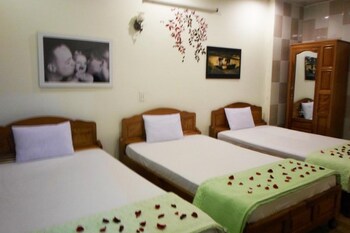 lucky house hotel