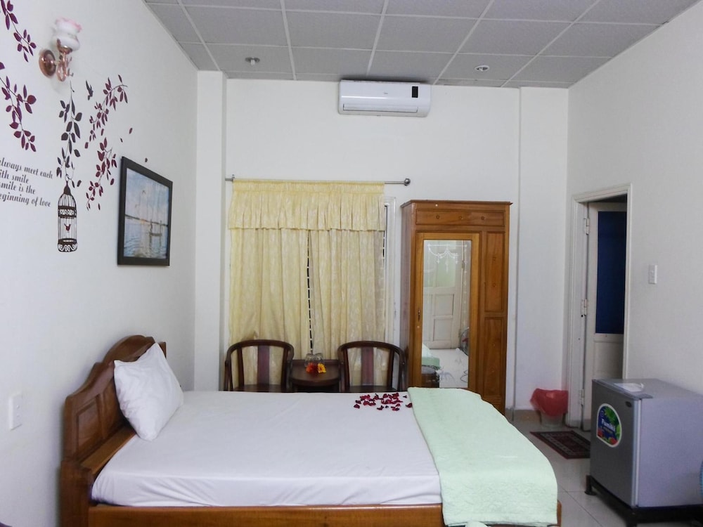 lucky house hotel