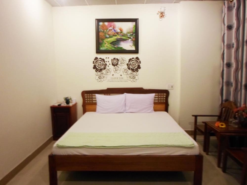lucky house hotel