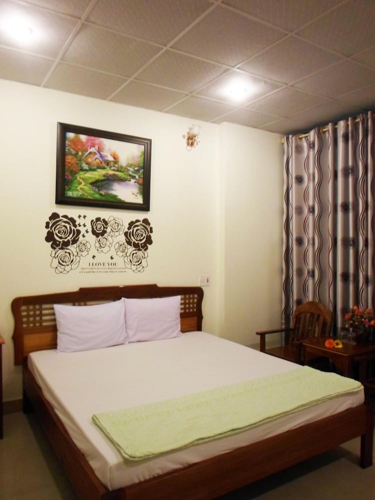 lucky house hotel