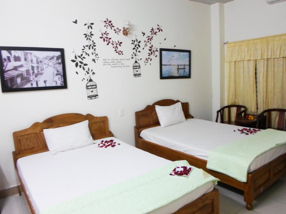 lucky house hotel