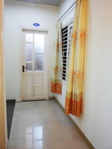 lucky house hotel