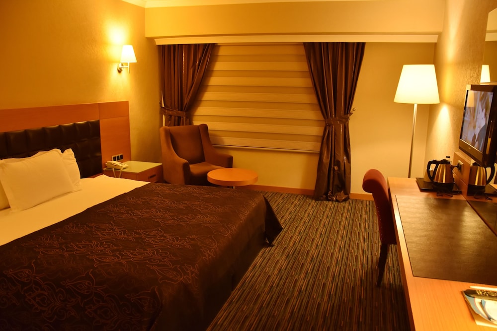 grand simay hotel