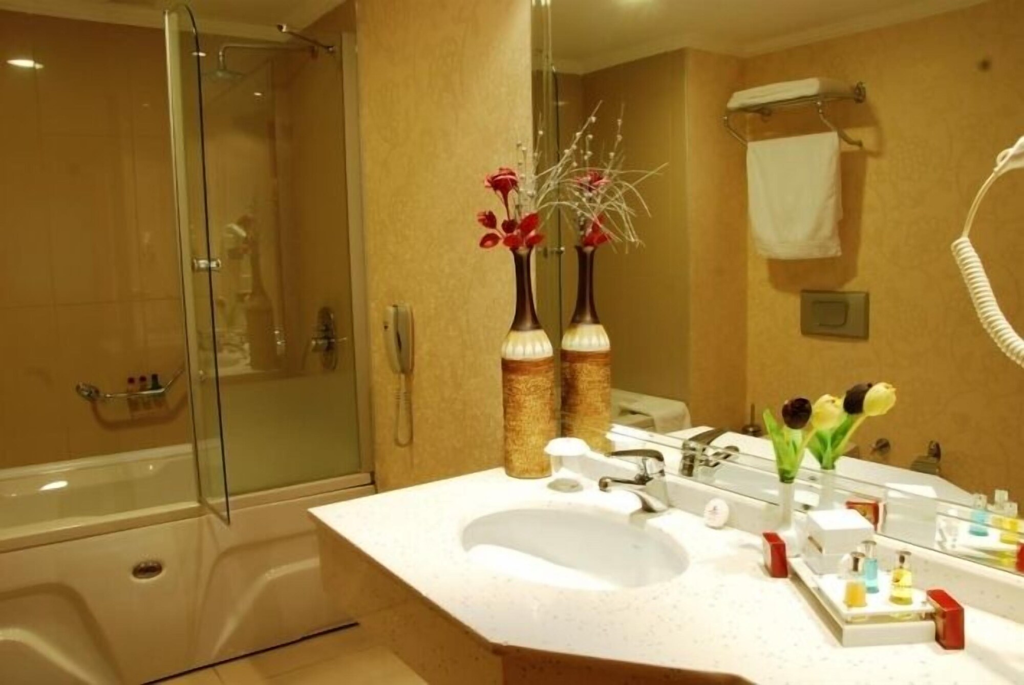 grand simay hotel