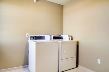 castle rock inn and suites