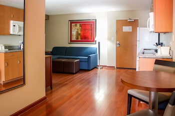 comfort suites at virginia center commons