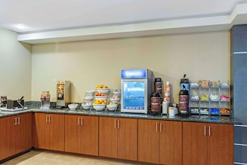 comfort suites at virginia center commons