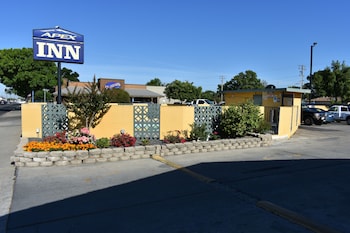 apex inn