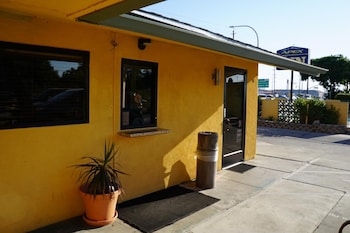 apex inn
