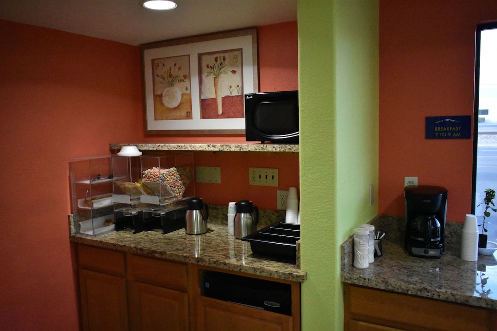 apex inn