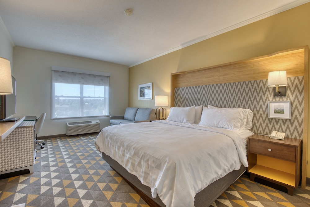 holiday inn hotel and suites madison west an ihg hotel