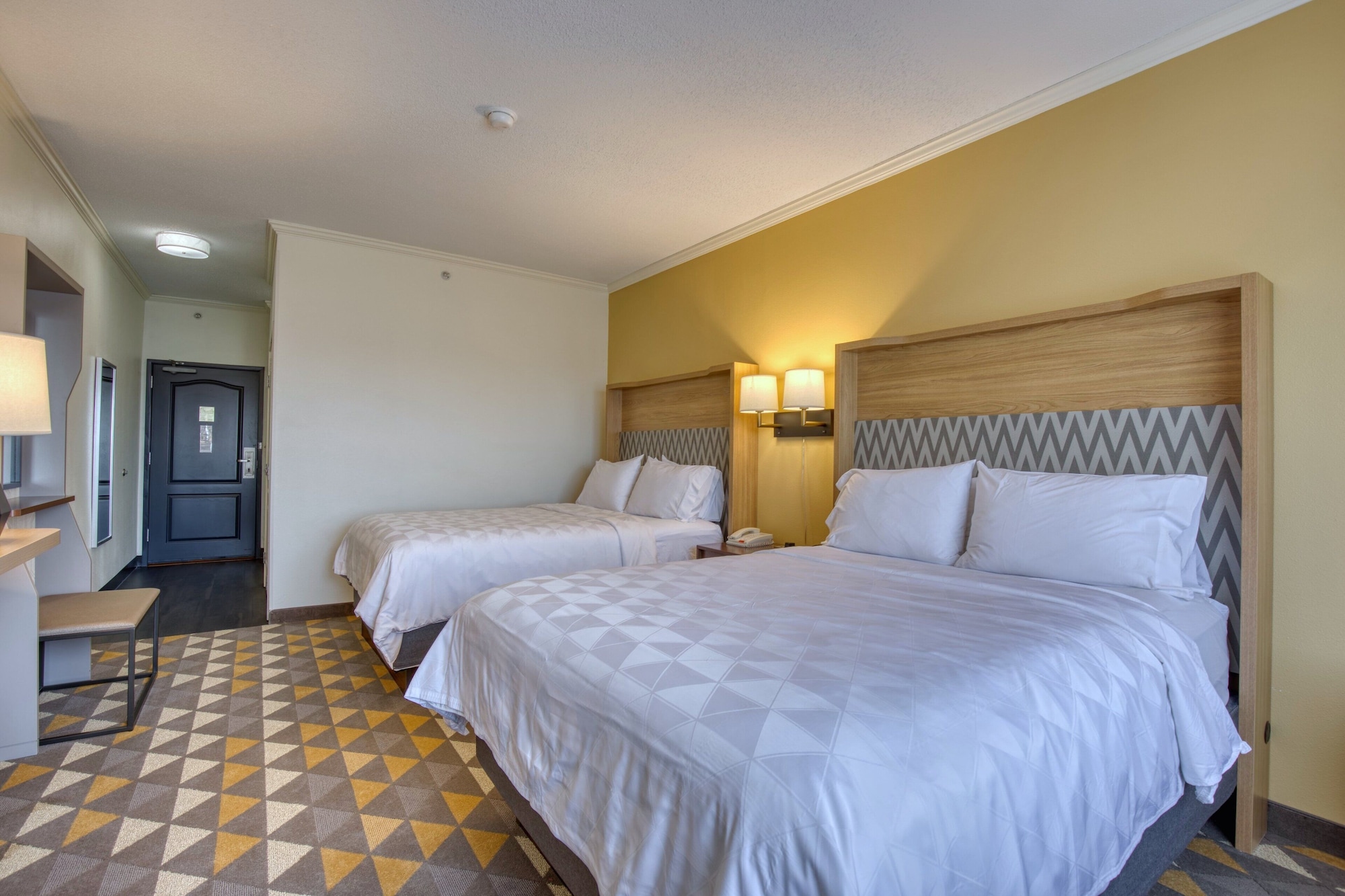 holiday inn hotel and suites madison west an ihg hotel