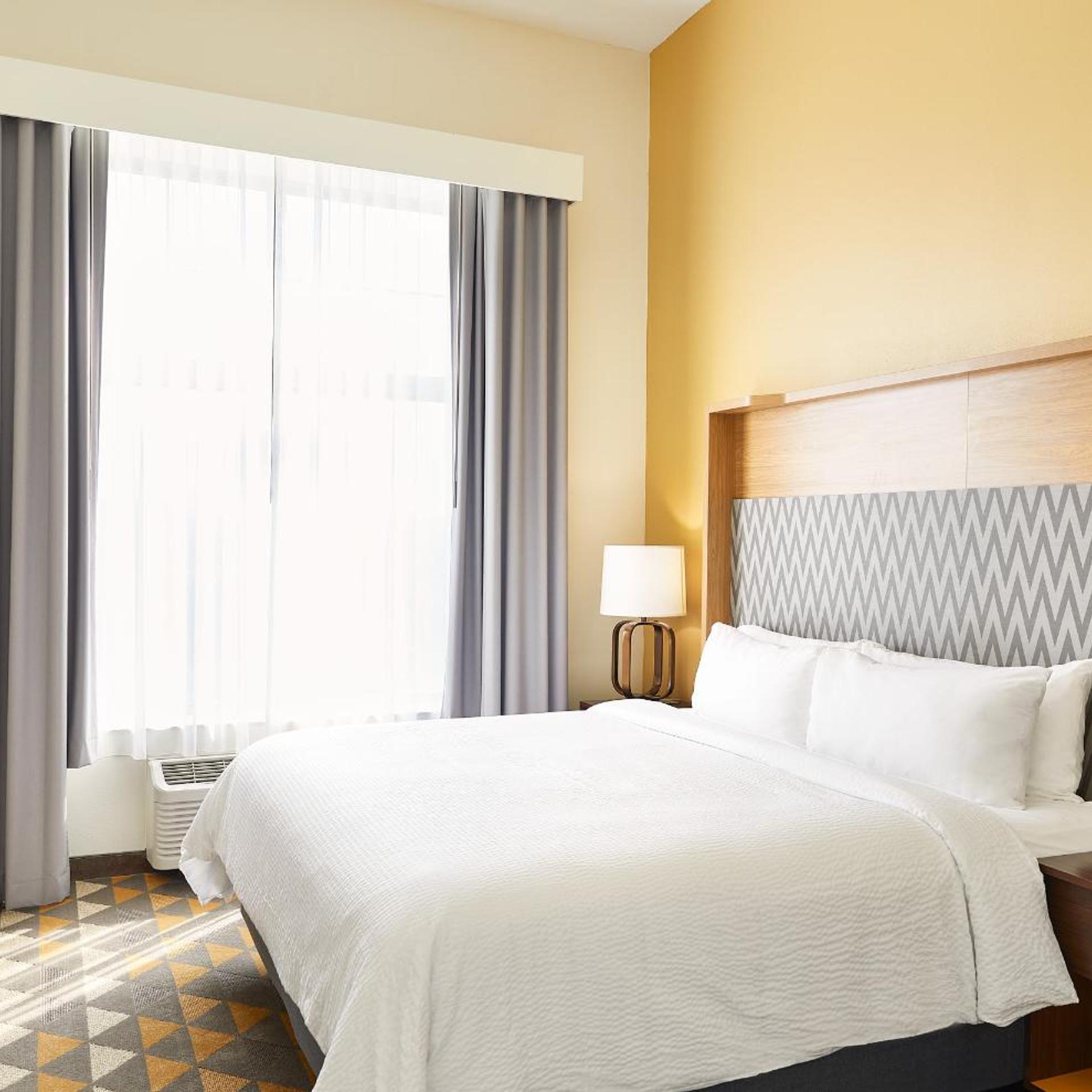 holiday inn hotel and suites madison west an ihg hotel