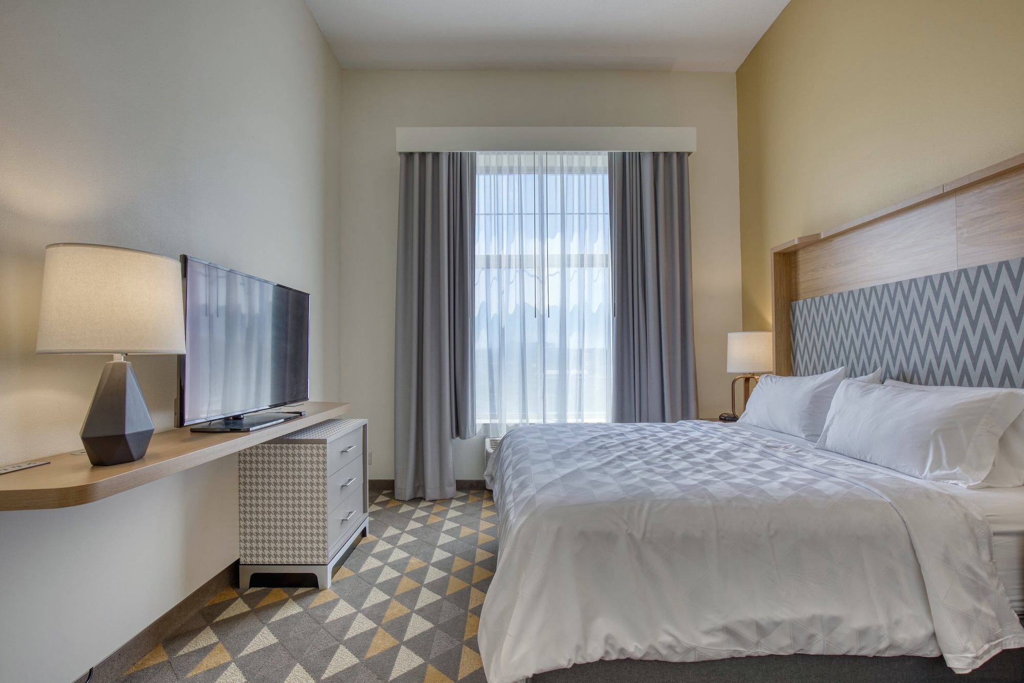 holiday inn hotel and suites madison west an ihg hotel