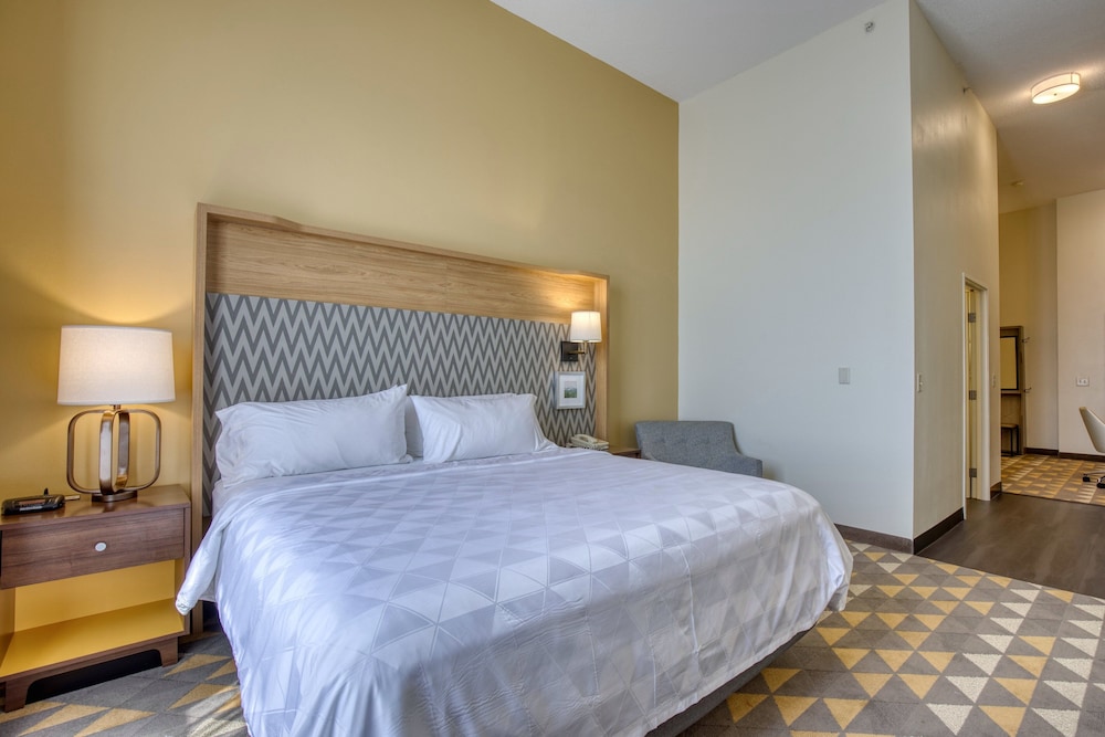 holiday inn hotel and suites madison west an ihg hotel