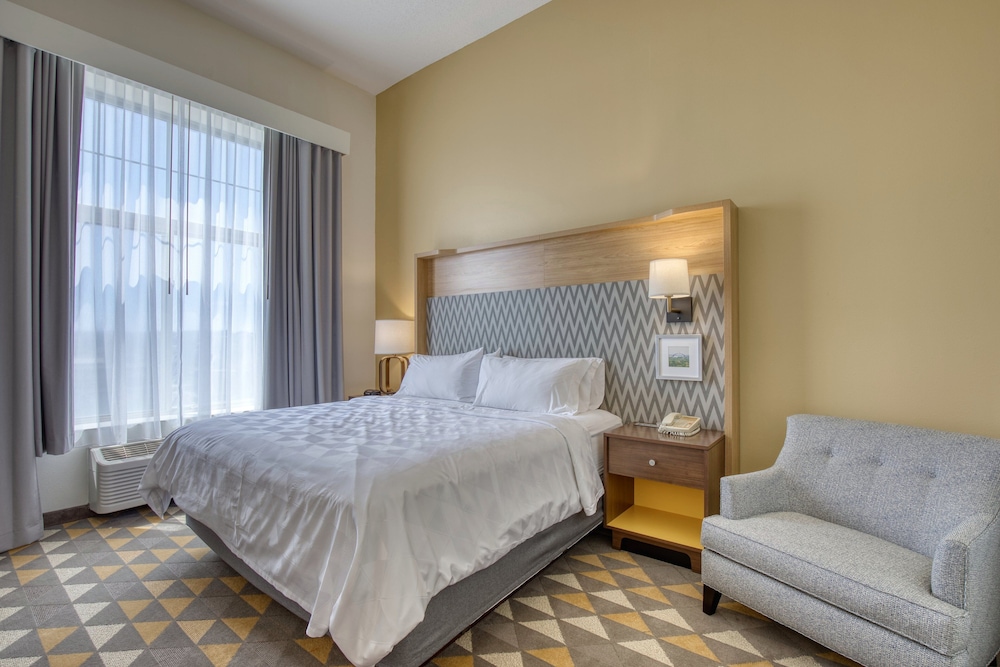 holiday inn hotel and suites madison west an ihg hotel