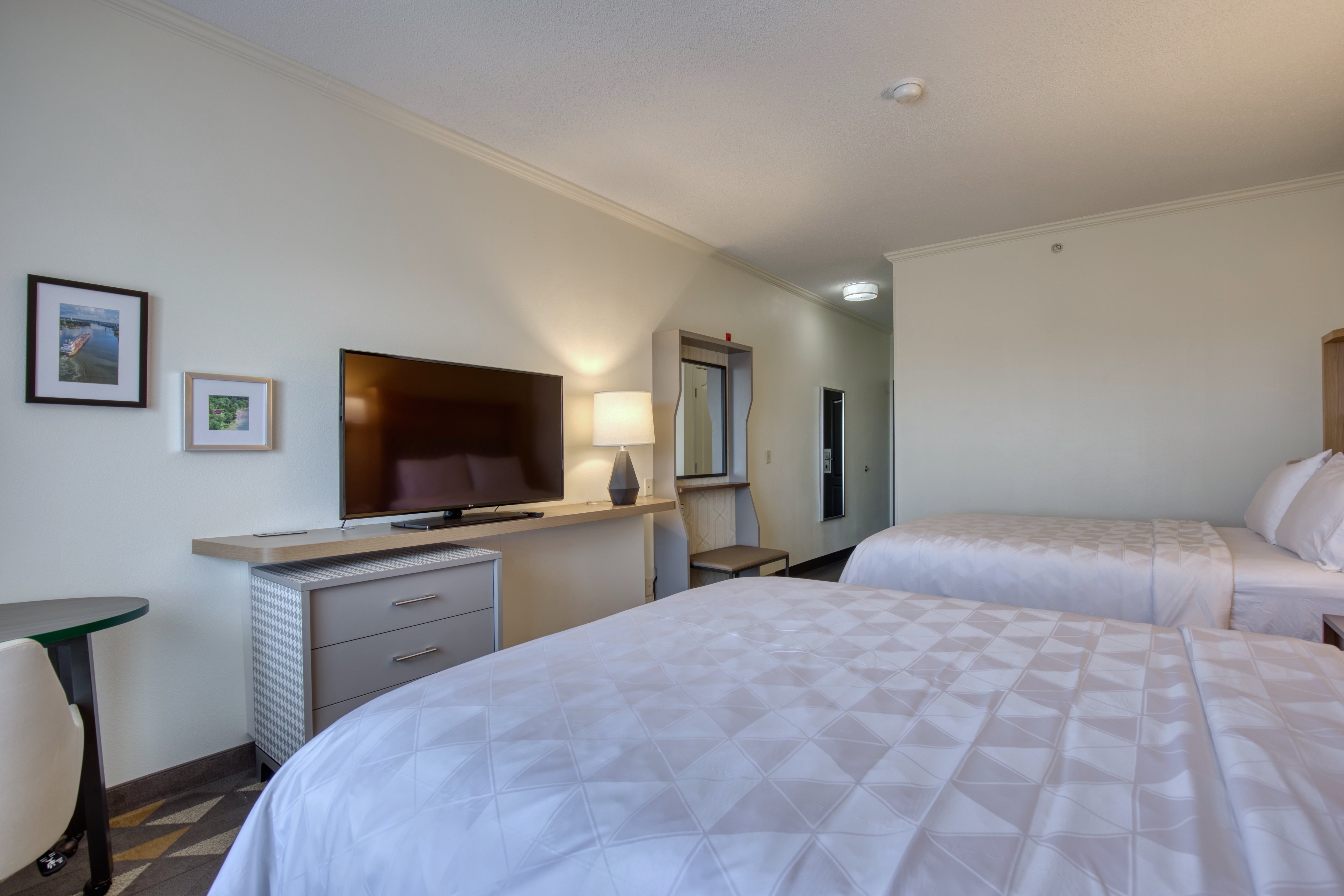 holiday inn hotel and suites madison west an ihg hotel
