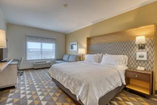 holiday inn hotel and suites madison west an ihg hotel