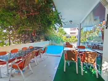gulizar hotel konyaalti