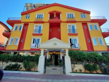gulizar hotel konyaalti