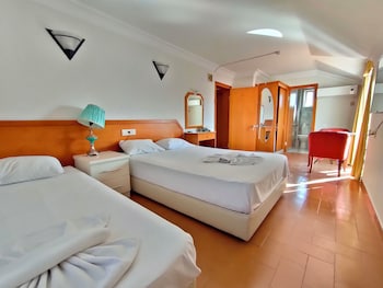 gulizar hotel konyaalti