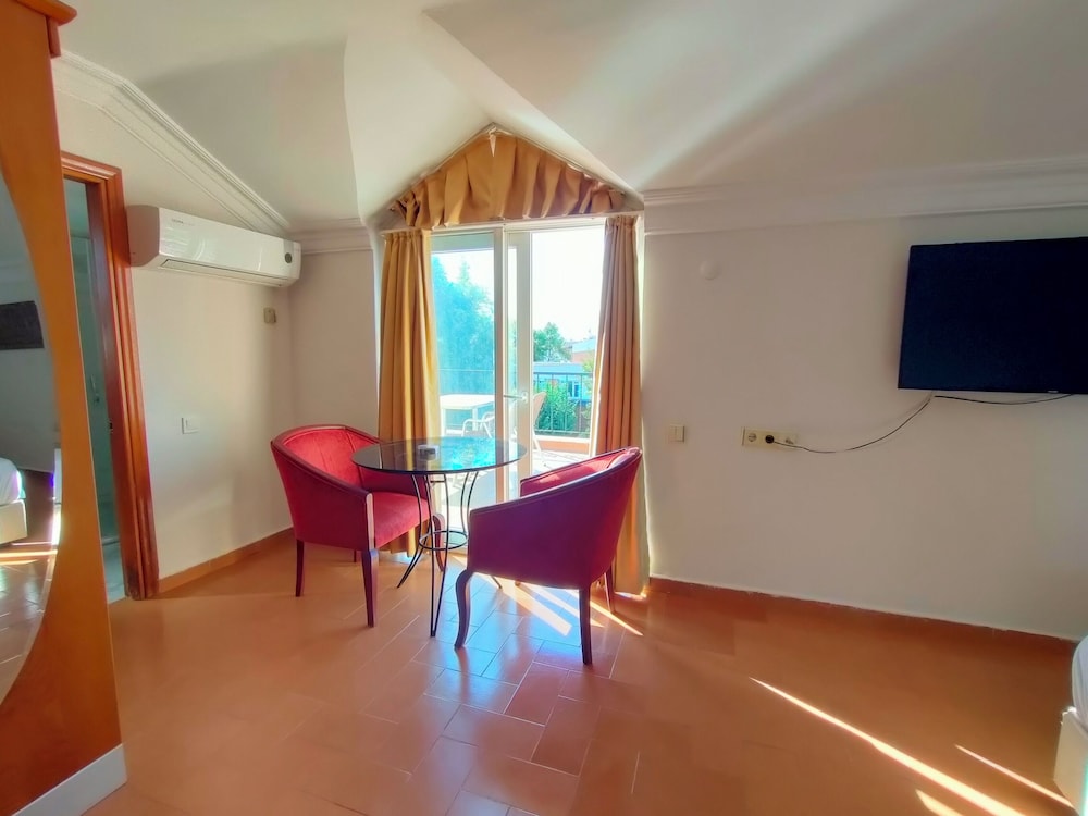 gulizar hotel konyaalti