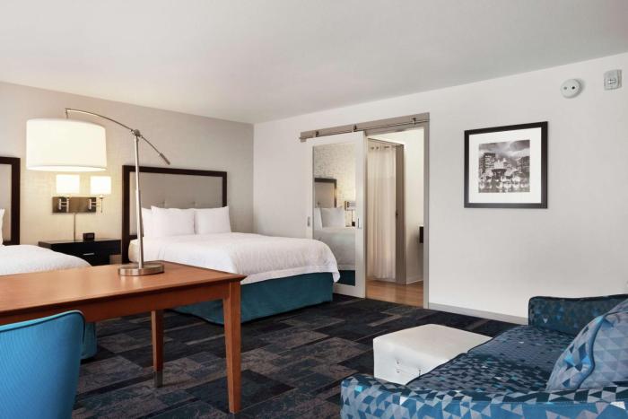 hampton inn and suites rosemont chicago ohare