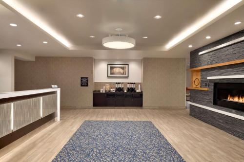 hampton inn and suites rosemont chicago ohare