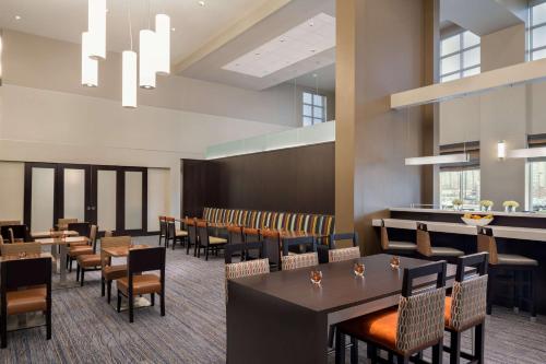 hampton inn and suites rosemont chicago ohare