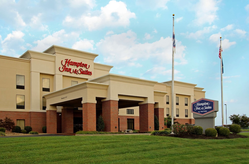 hampton inn and suites madisonville