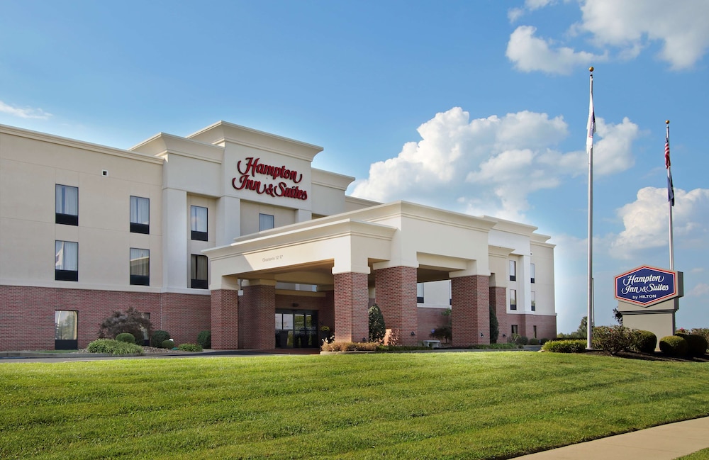 hampton inn and suites madisonville