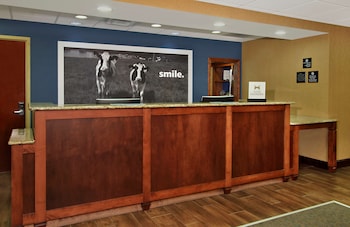 hampton inn and suites madisonville