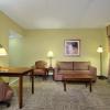 hampton inn and suites madisonville