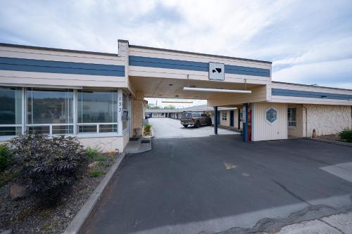 Budget Inn Madras By Oyo,Mount Road,2 star