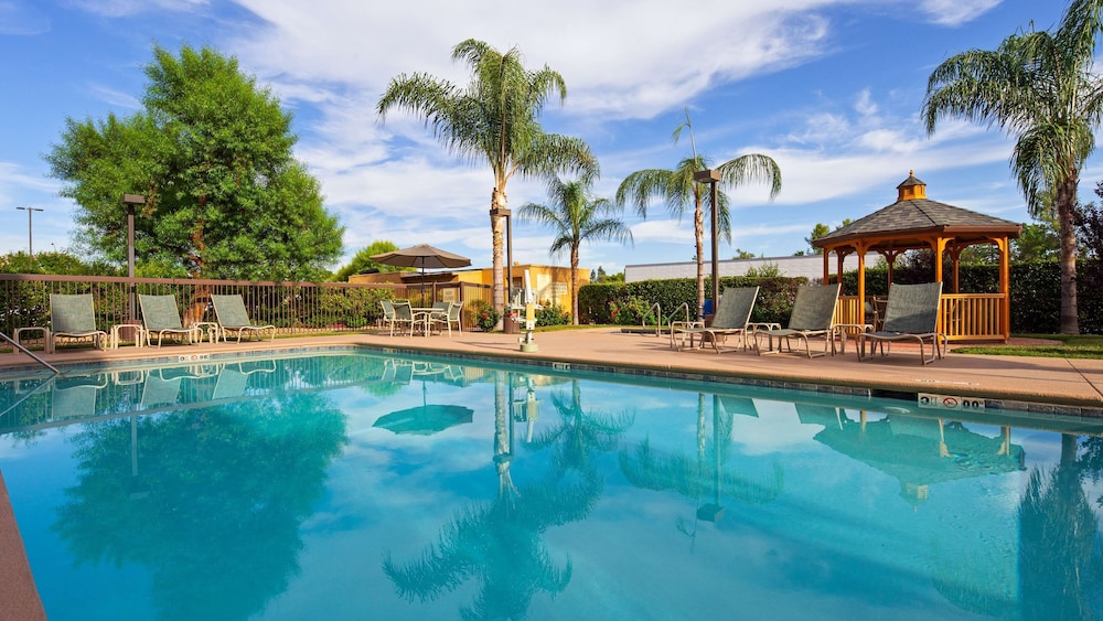 best western plus fresno airport hotel