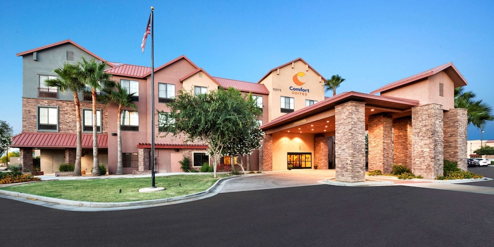 comfort suites goodyear west phoenix