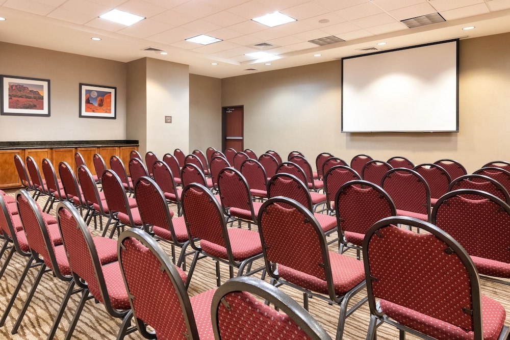 comfort suites goodyear west phoenix
