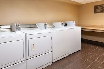 comfort suites goodyear west phoenix