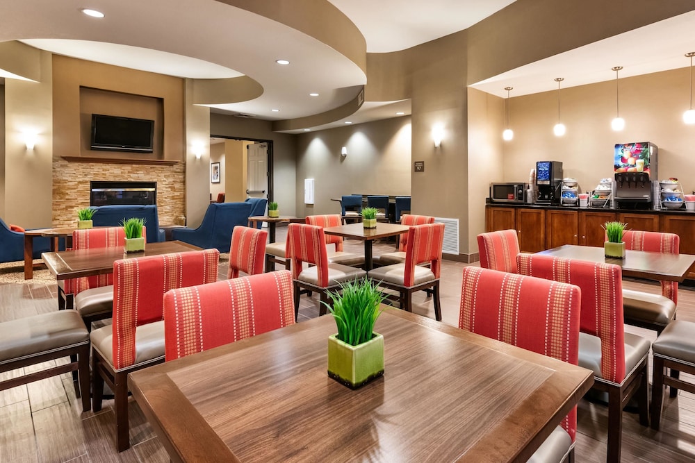 comfort suites goodyear west phoenix
